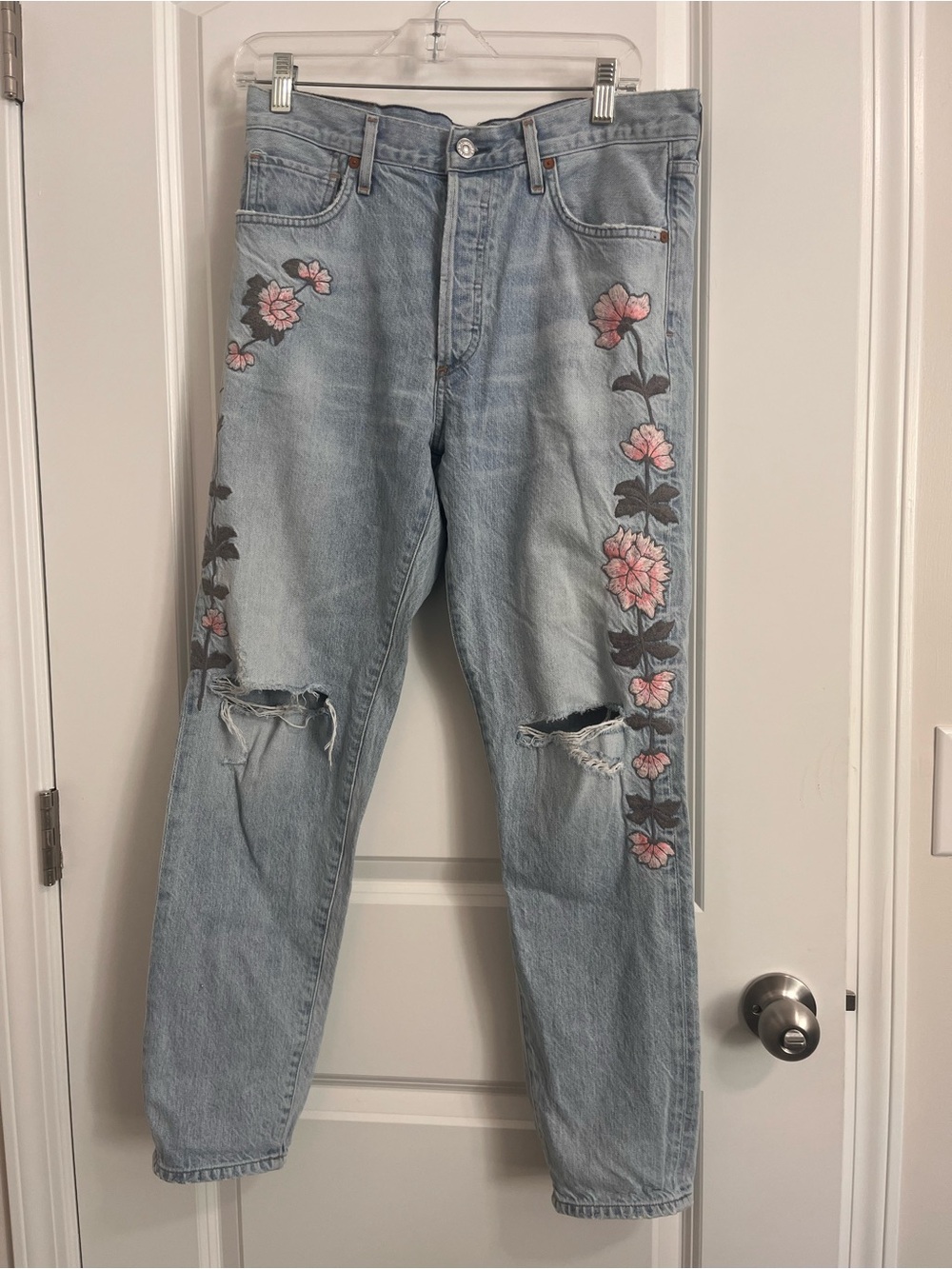 Citizens Of Humanity Light Blue Denim Jeans with Pink Floral Embroidery